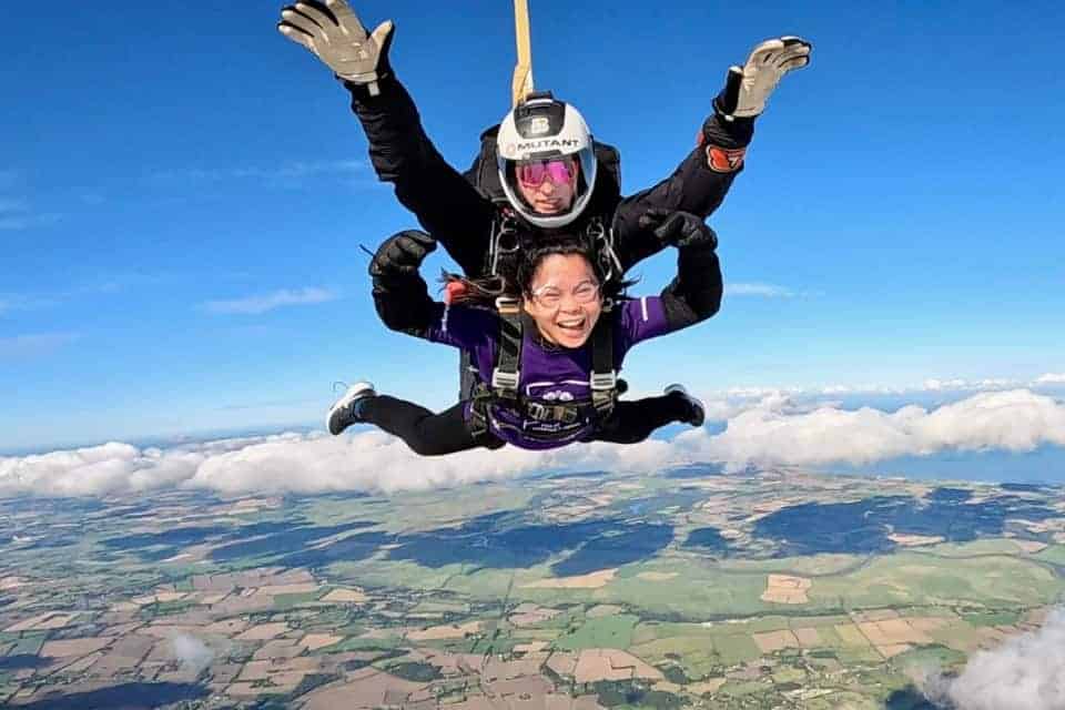 Skydive (1) Skydive (1)